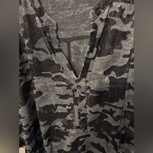 Camouflage Button-Up v-neck tunic Top